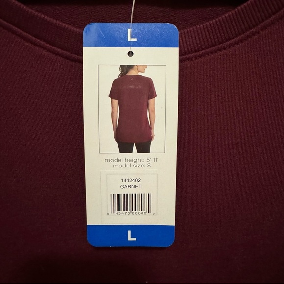 Danskin - NWT - Tunic Tshirt - Garnet - Size L - Picture 4 of 5